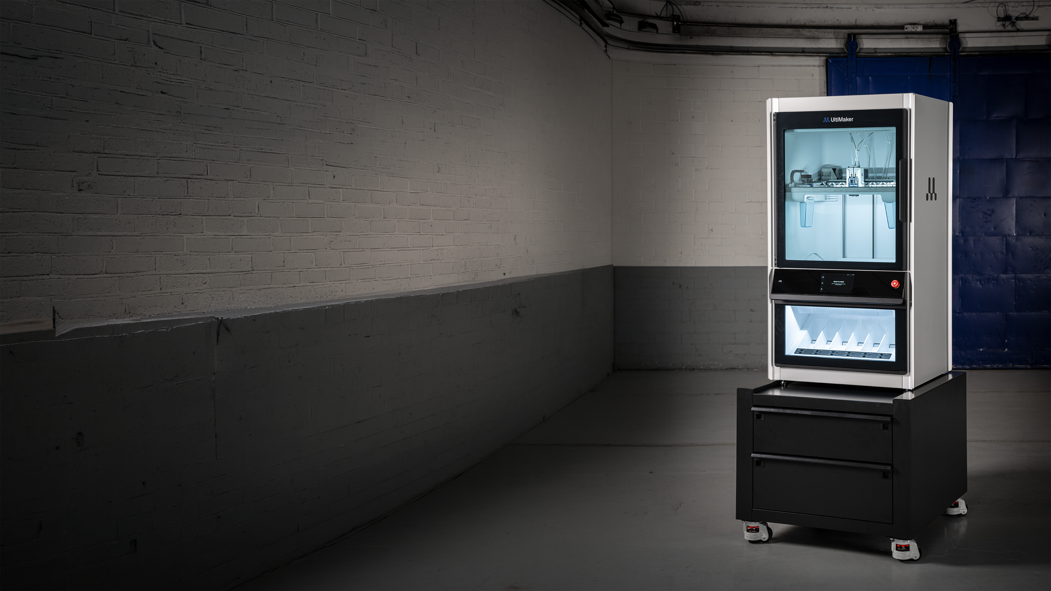 UltiMaker Factor 4 Plus本体
